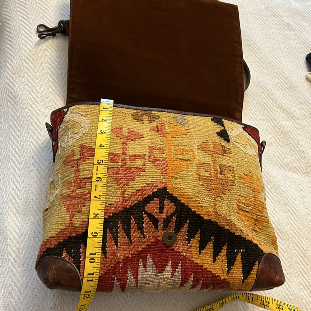 VIntage Boho UnisexTapestry One of a Kind Messenger Bag Satchel made in Turkey - Picture 4 of 10
